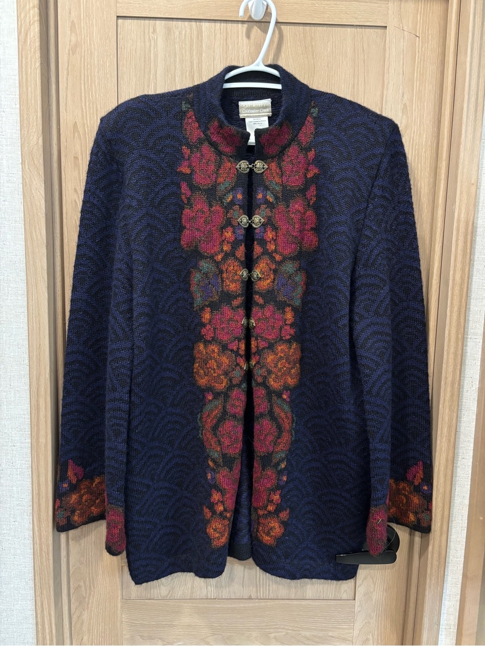 Cold Water Creek 100% Alpaca Cardigan Sweater Size S Brass Clasps Floral
